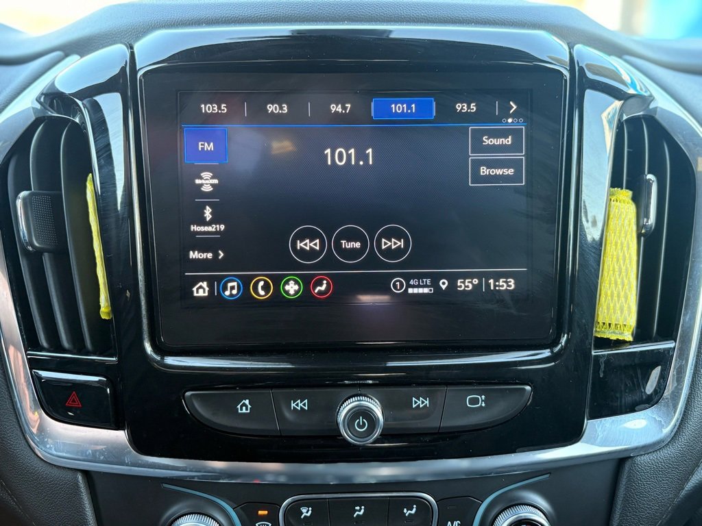 Used 2023 Chevrolet Traverse LT image 25