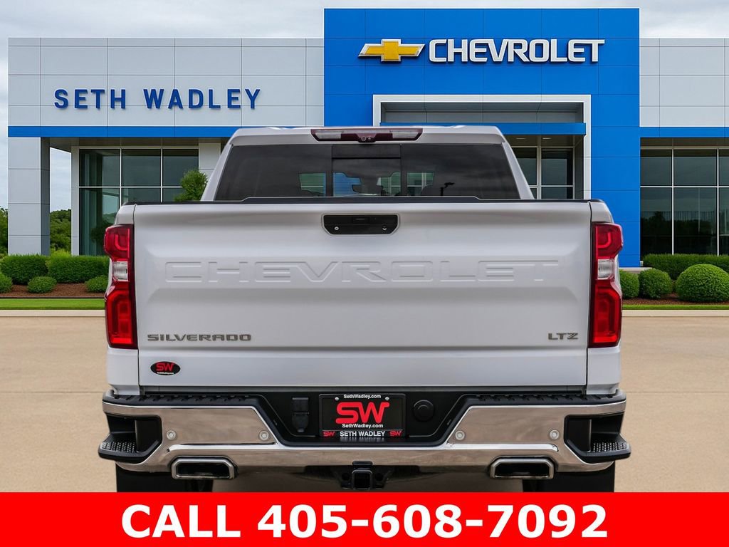 Used 2021 Chevrolet Silverado 1500 LTZ w/ Technology Package AWD/4WD image 6