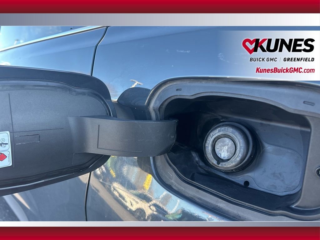 Used 2021 Ford Edge SEL w/ Convenience Package image 14