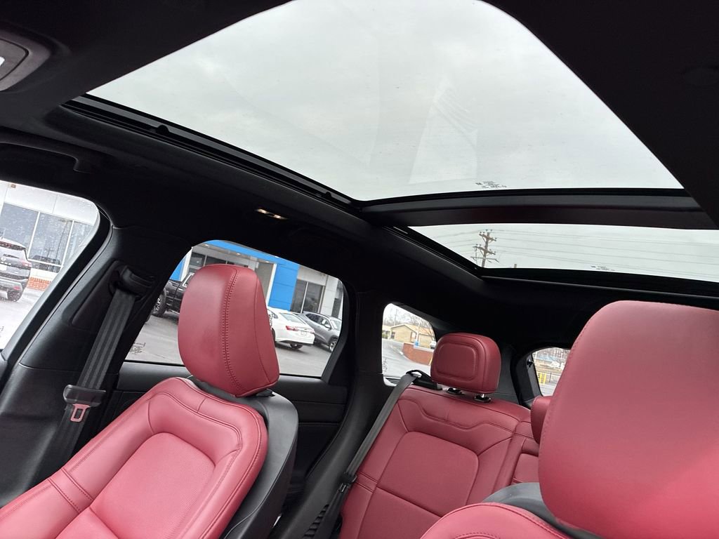 Used 2024 Lincoln Corsair Reserve w/ Equipment Group 201A image 19