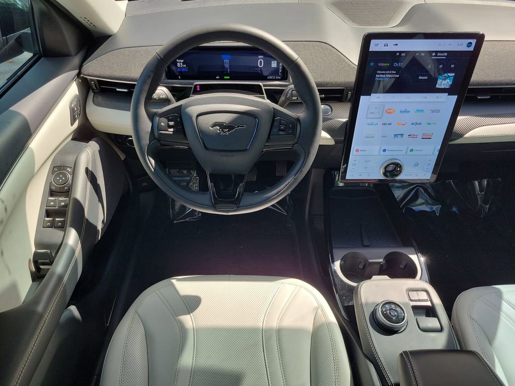 Used 2023 Ford Mustang Mach-E Premium image 15