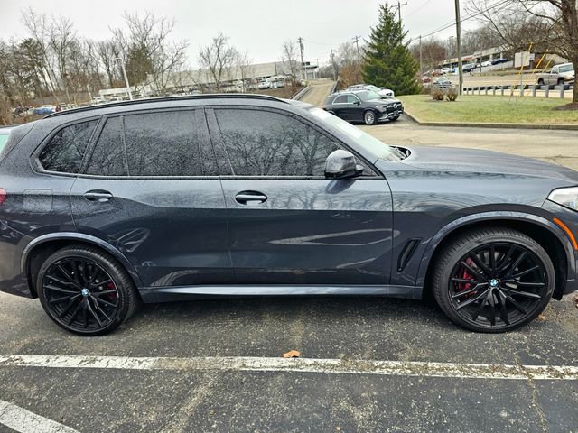Used 2021 BMW X5 M50i w/ Executive Package image 6