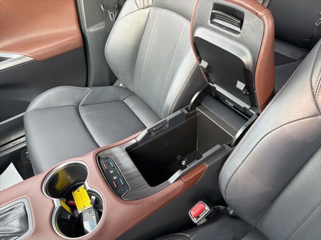Used 2024 Toyota Venza Limited image 21