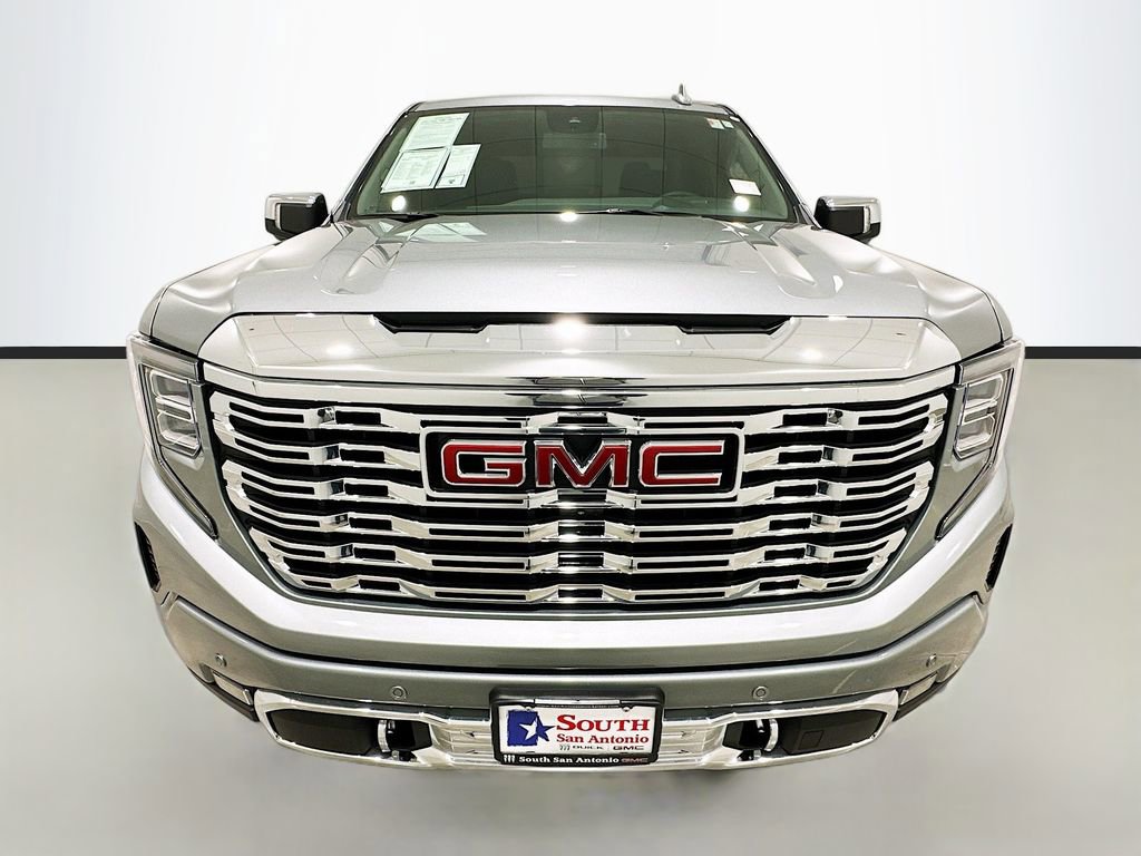 Used 2026 GMC Sierra 1500 Denali RWD image 2