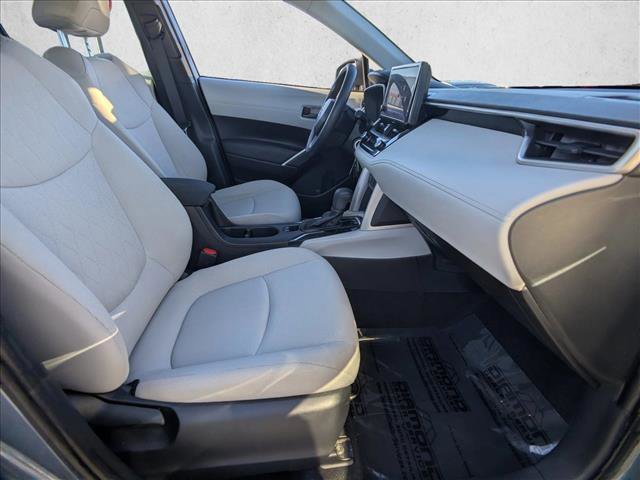 Used 2024 Toyota Corolla Cross L image 23