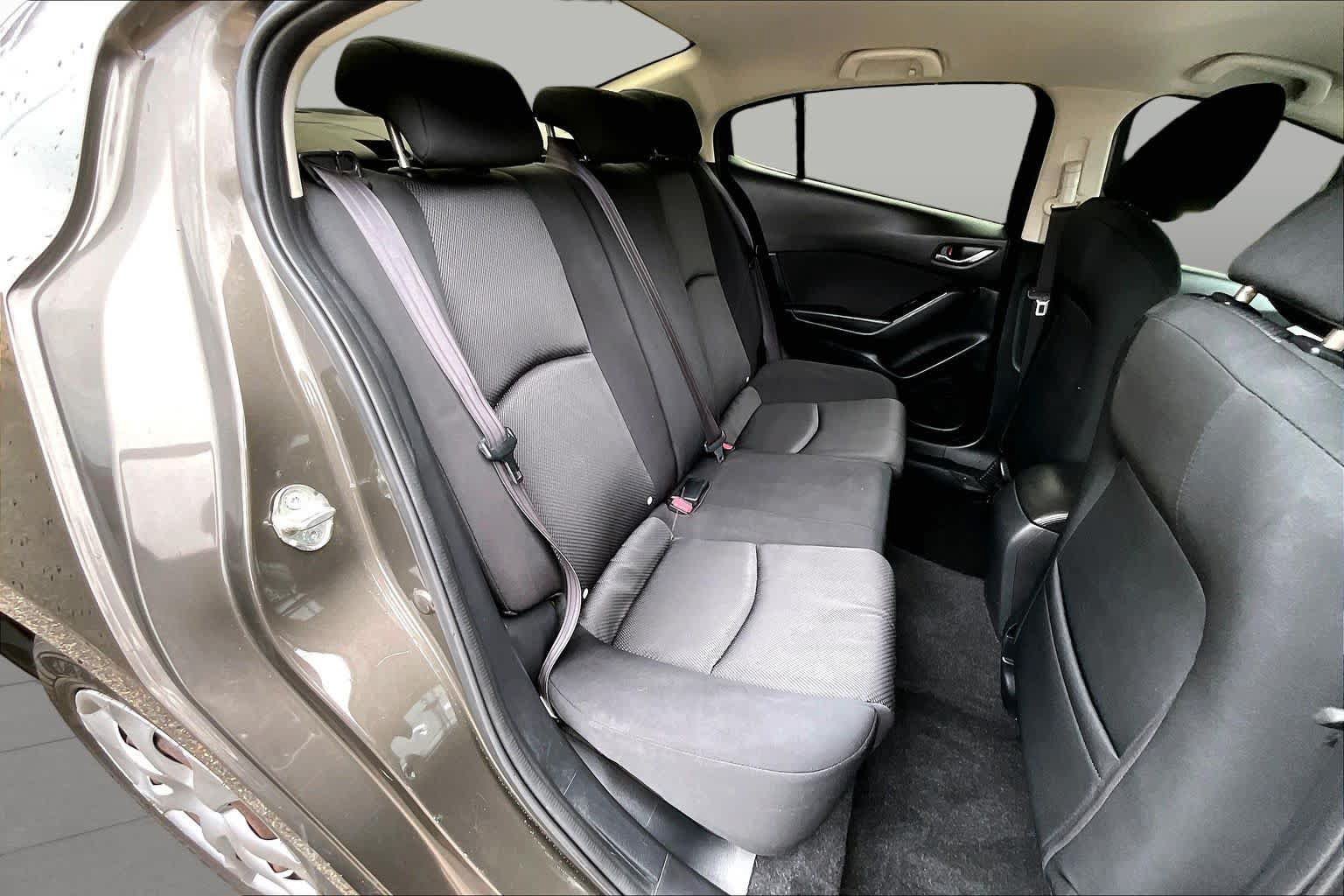 Used 2017 MAZDA MAZDA3 Sport FWD image 20