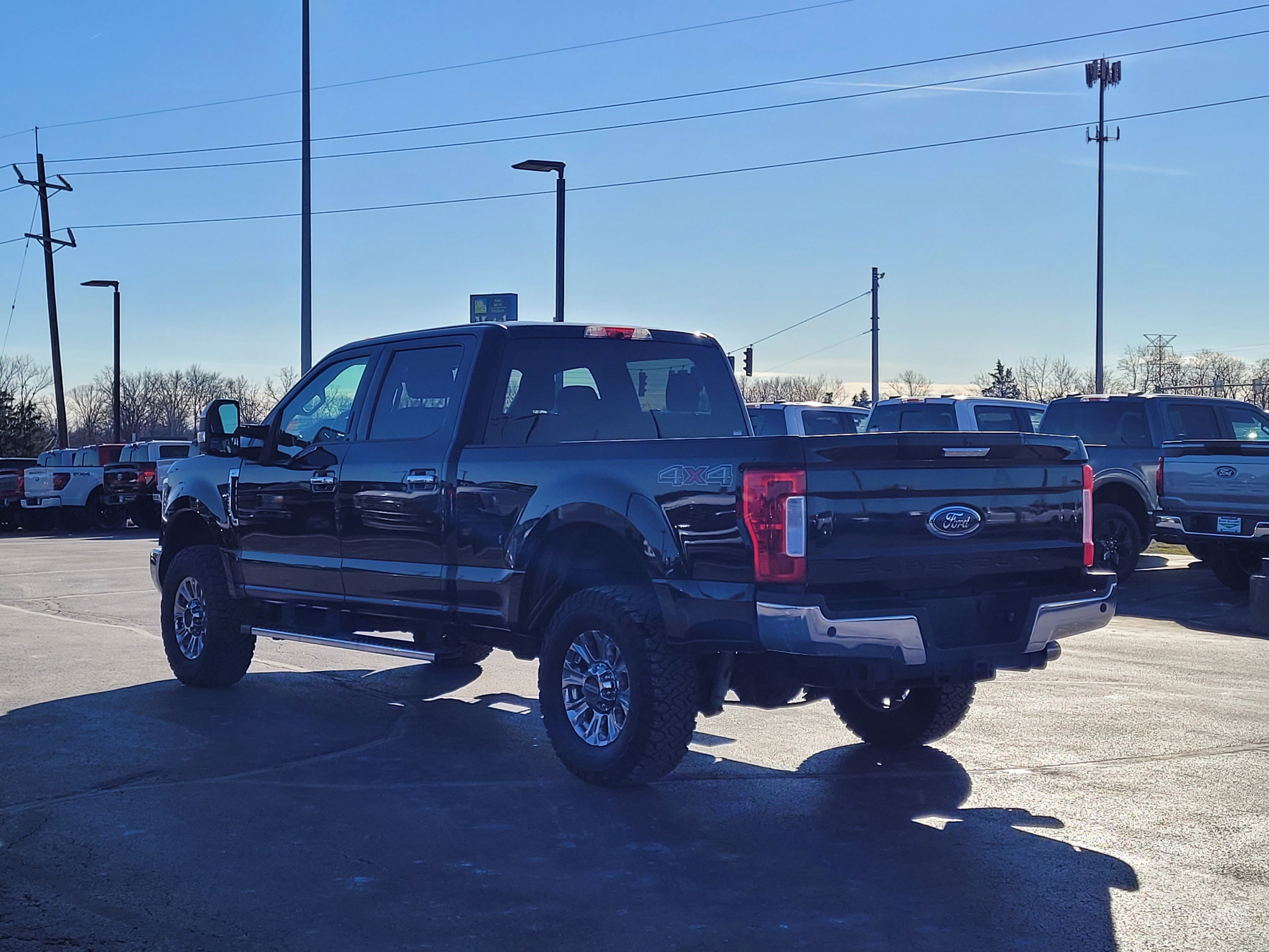 Used 2019 Ford F250 XLT w/ XLT Premium Package image 6