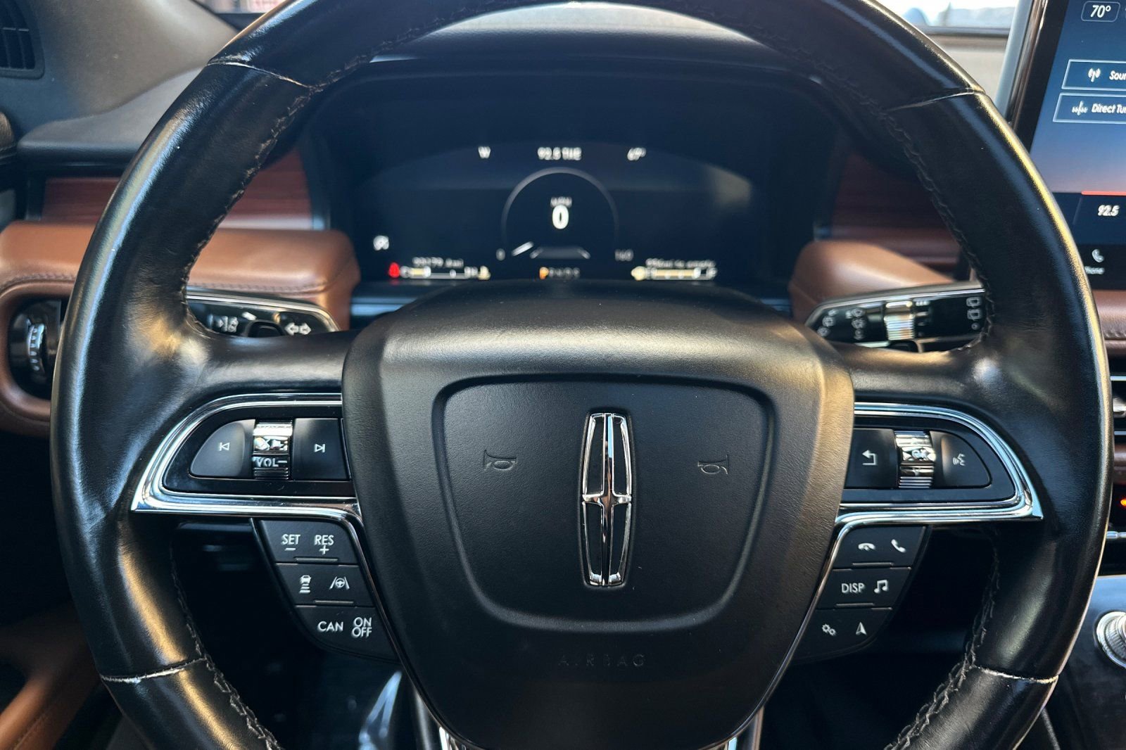 Used 2023 Lincoln Nautilus Reserve w/ Equipment Group 202A image 23