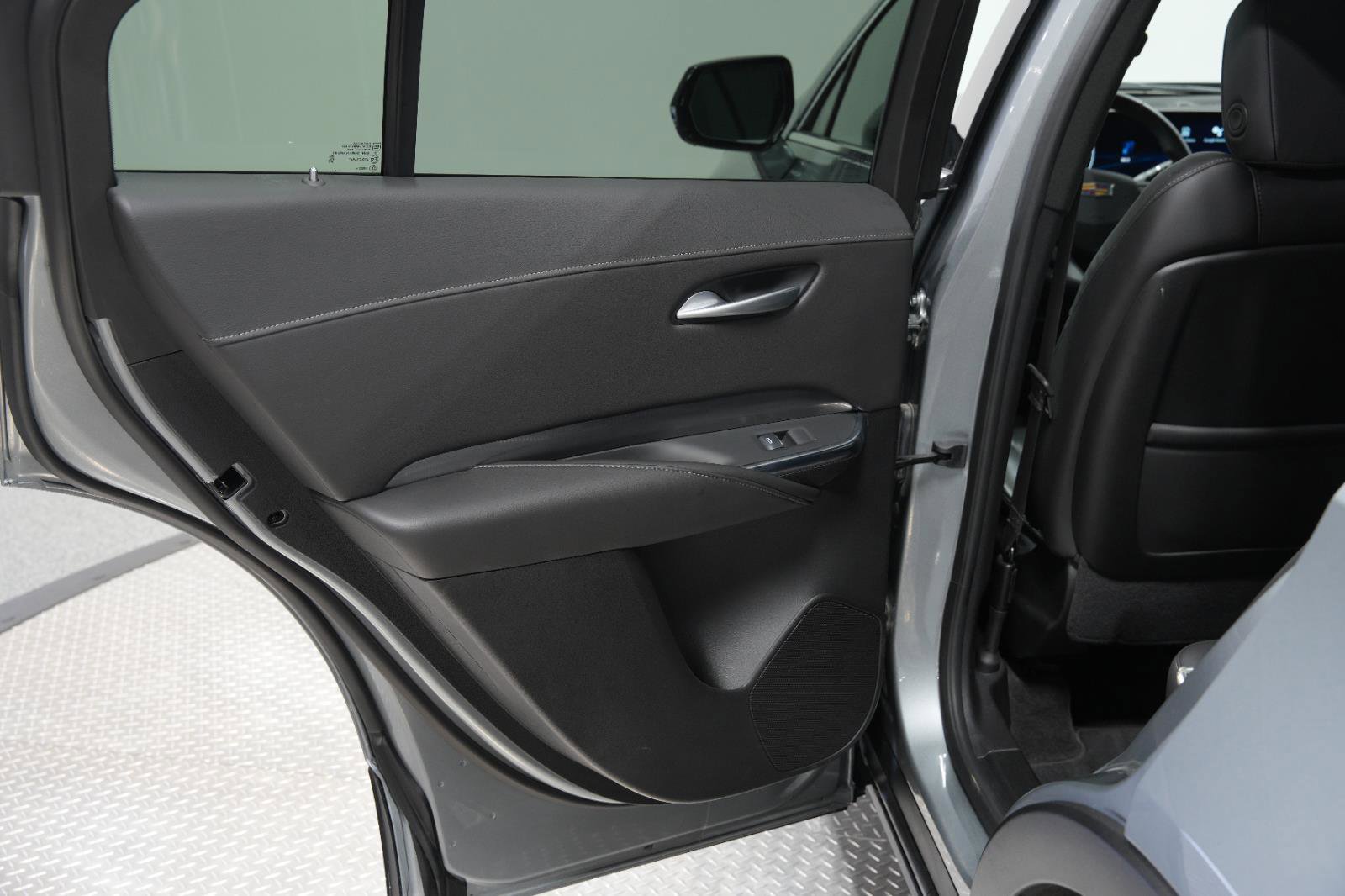 Used 2025 Cadillac XT4 Premium Luxury image 20