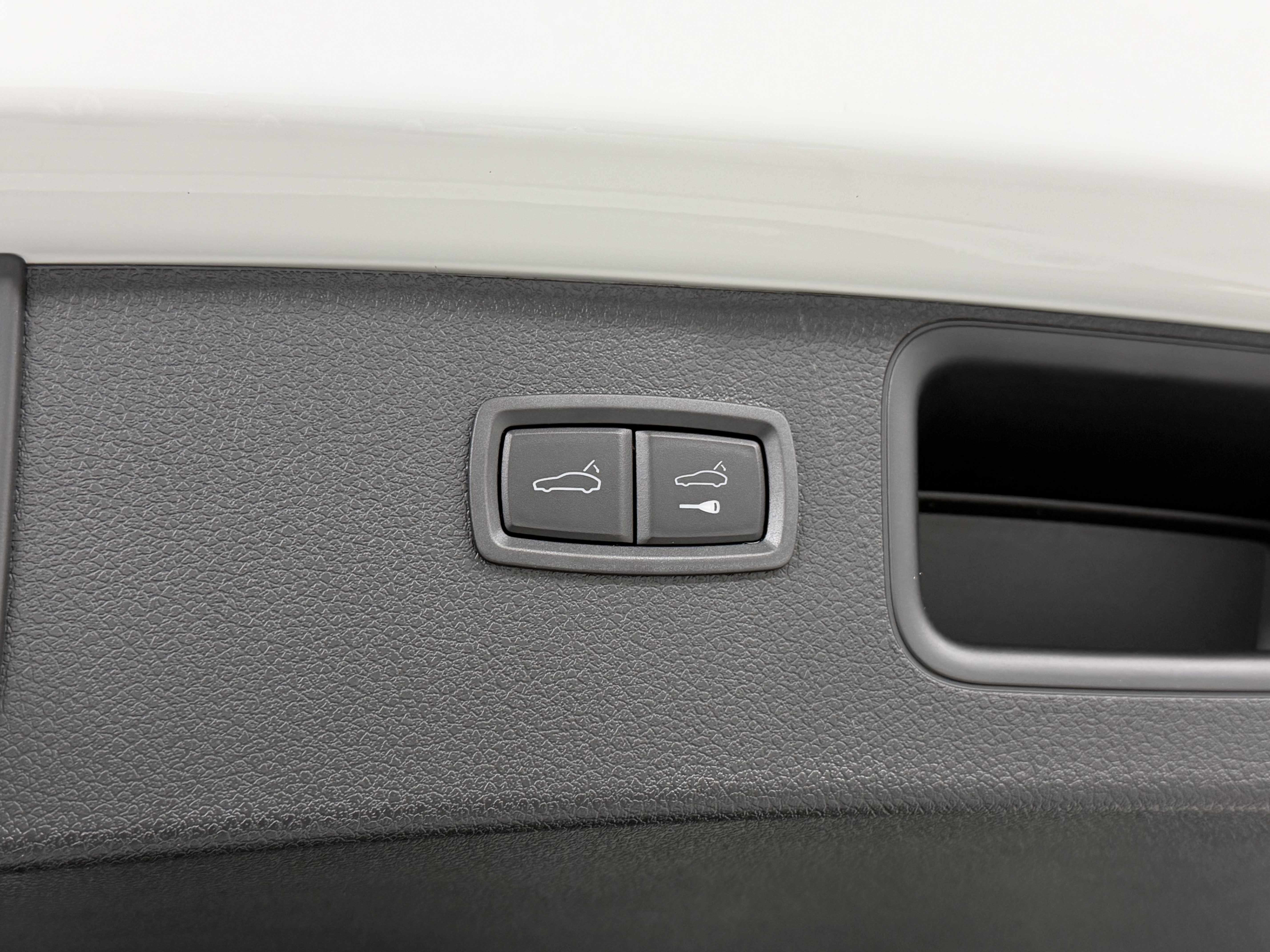 Certified 2026 Porsche Macan AWD/4WD image 59