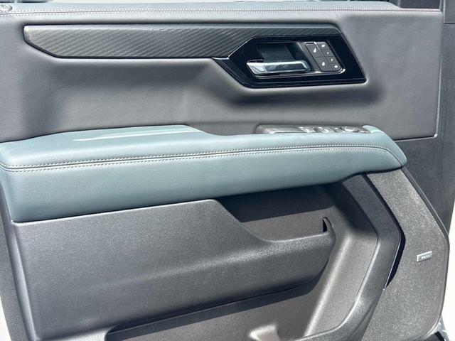 New 2026 GMC Yukon XL AT4 w/ AT4 Premium Plus Package AWD/4WD image 20