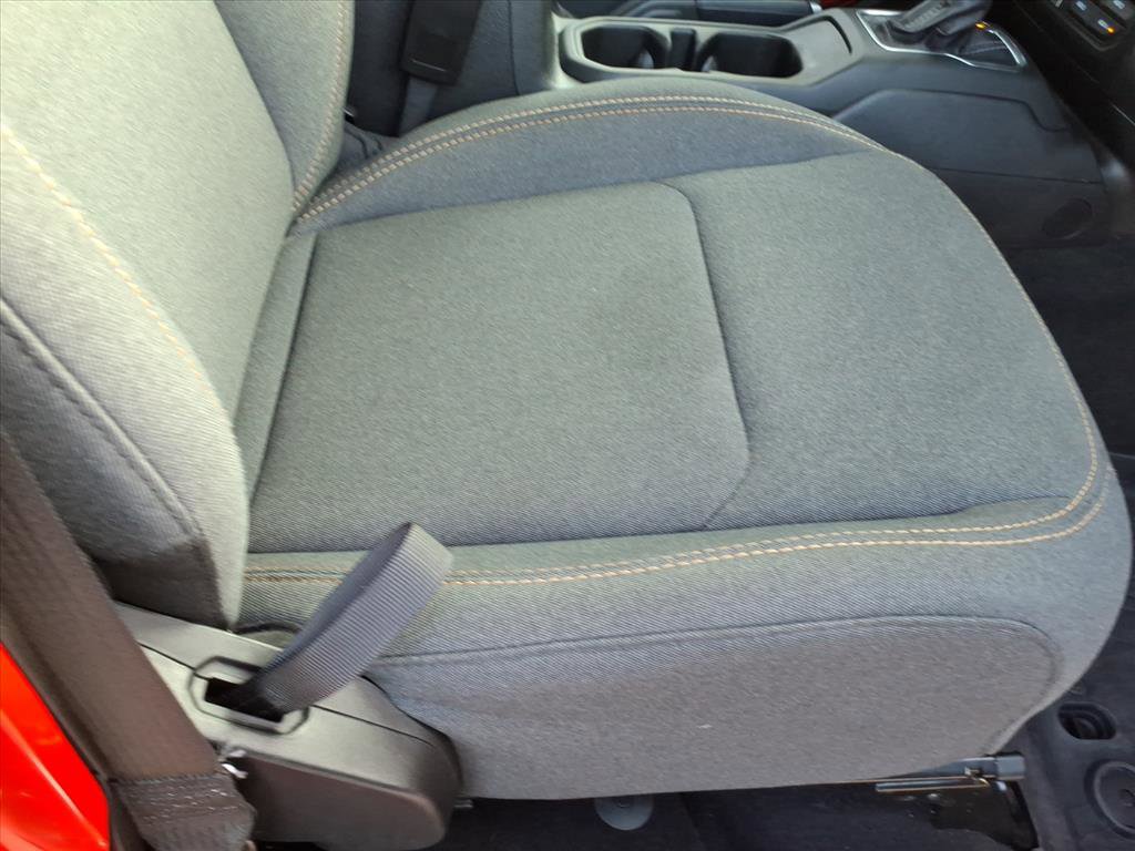 Used 2025 Jeep Wrangler Willys image 18