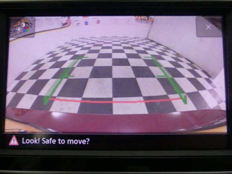 Used 2018 Volkswagen Tiguan S image 9