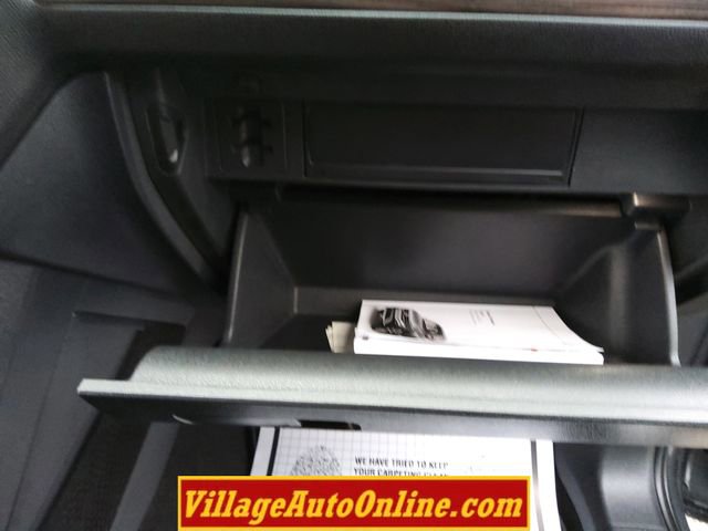 Used 2023 Volkswagen Tiguan SEL R-Line image 36