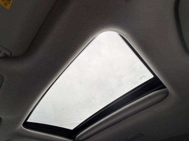 Used 2023 Toyota Corolla Cross XLE w/ Convenience Package image 31