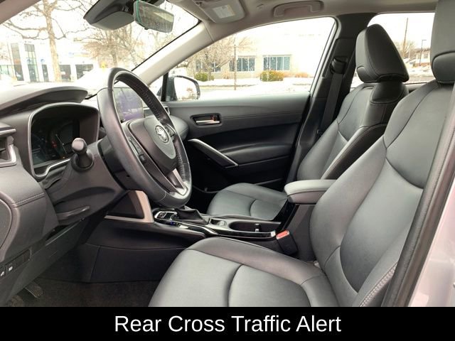 Used 2023 Toyota Corolla Cross XLE w/ Convenience Package image 15