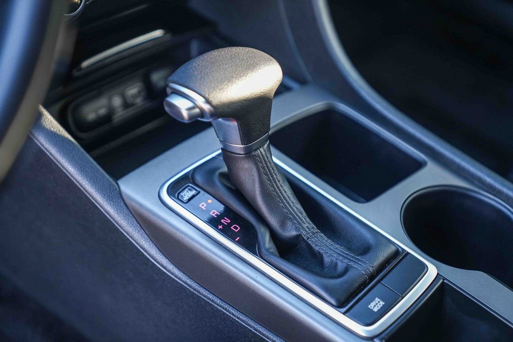 Used 2020 Kia Optima S image 21