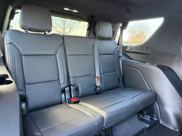 Used 2022 Chevrolet Tahoe Z71 w/ Luxury Package image 40