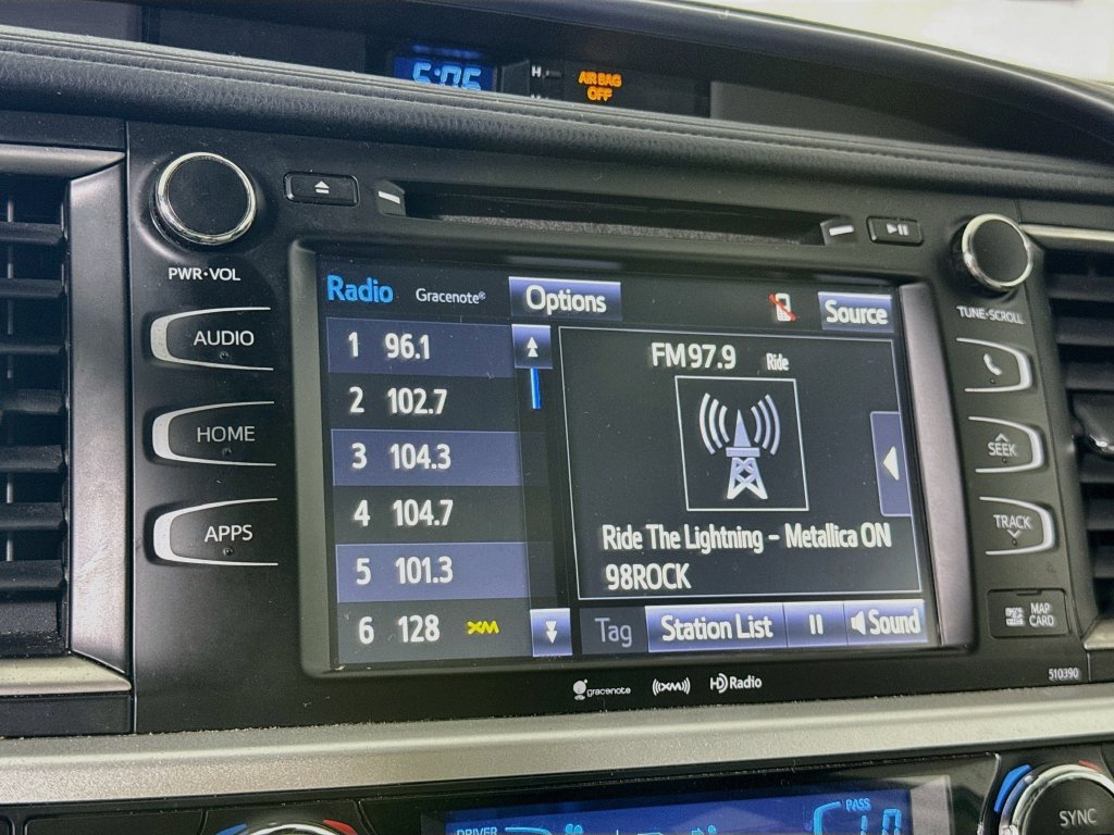 Certified 2019 Toyota Highlander XLE AWD/4WD image 7