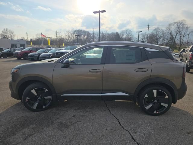 New 2026 Nissan Kicks SR w/ SR Premium Package AWD/4WD image 18