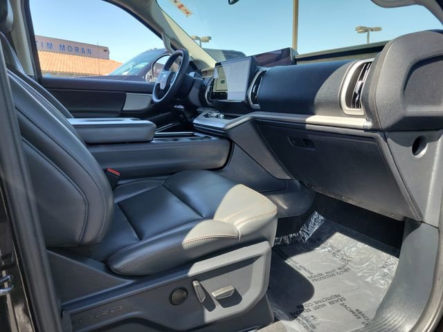 Certified 2025 Ford Expedition Active AWD/4WD image 23