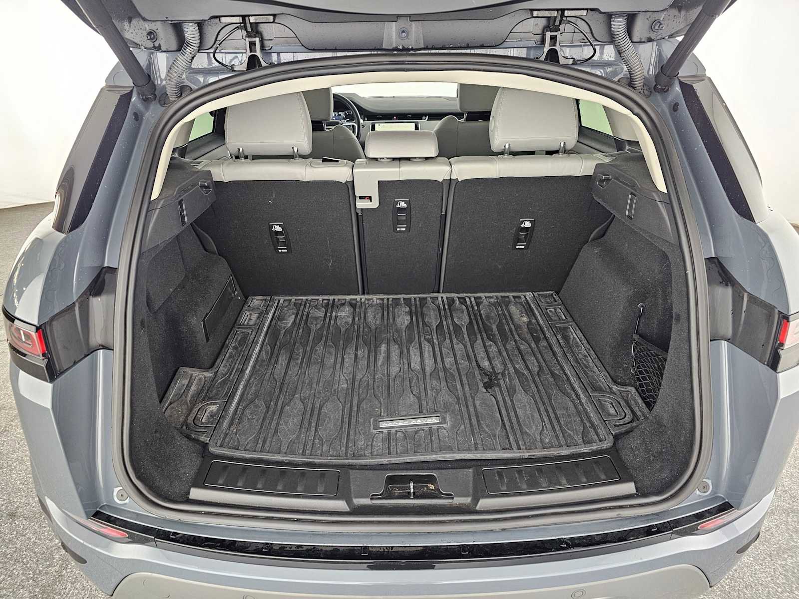 Used 2023 Land Rover Range Rover Evoque S image 14