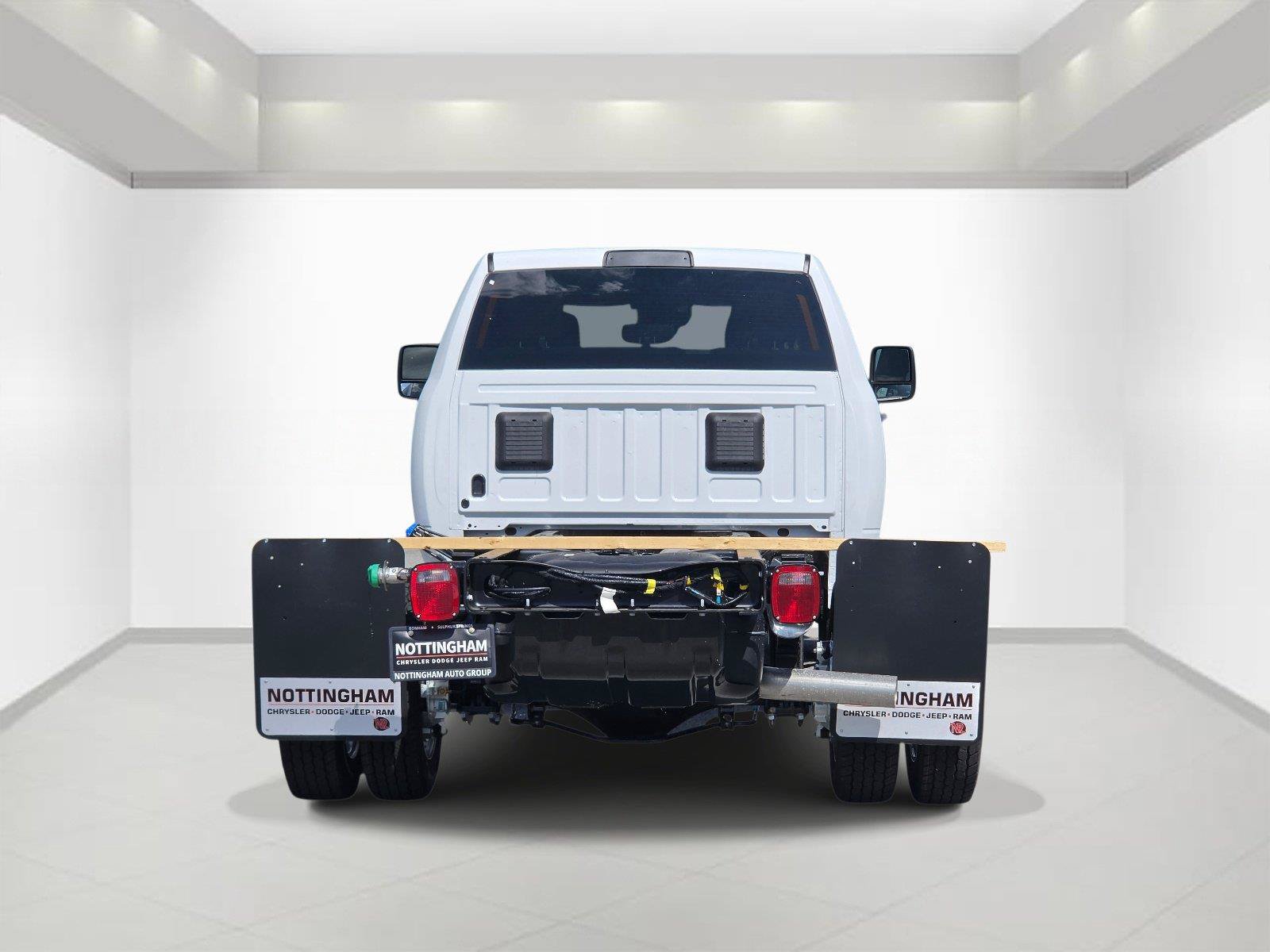 New 2027 RAM 4500 Tradesman w/ Chrome Appearance Group AWD/4WD image 4