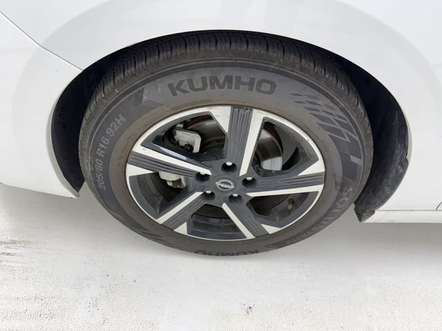 Used 2024 Nissan Sentra SV FWD image 7