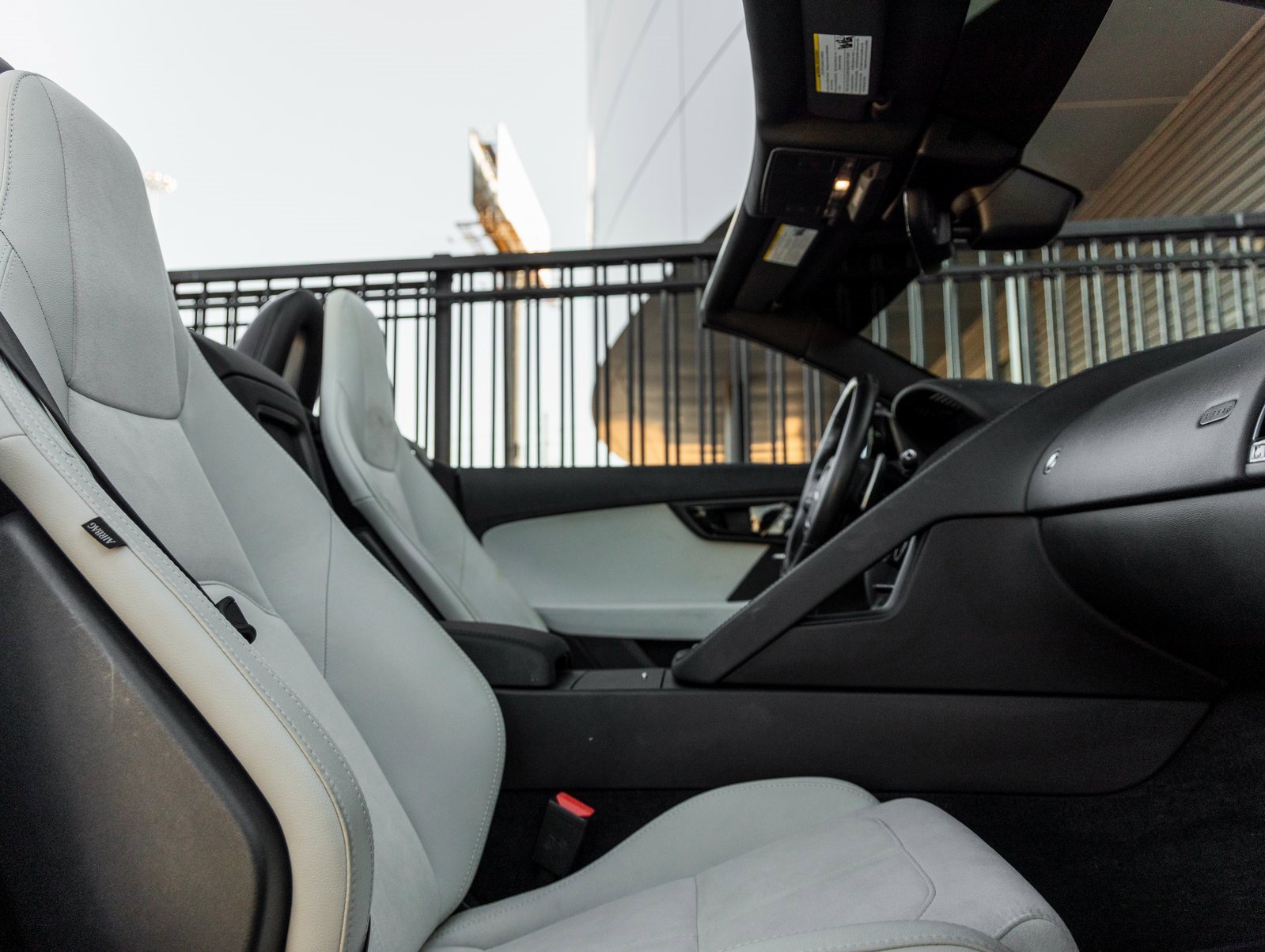 Used 2022 Jaguar F-TYPE Convertible image 30