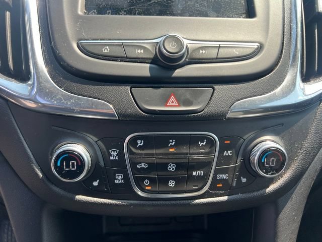 Used 2019 Chevrolet Equinox LT w/ Driver Convenience Package FWD image 24