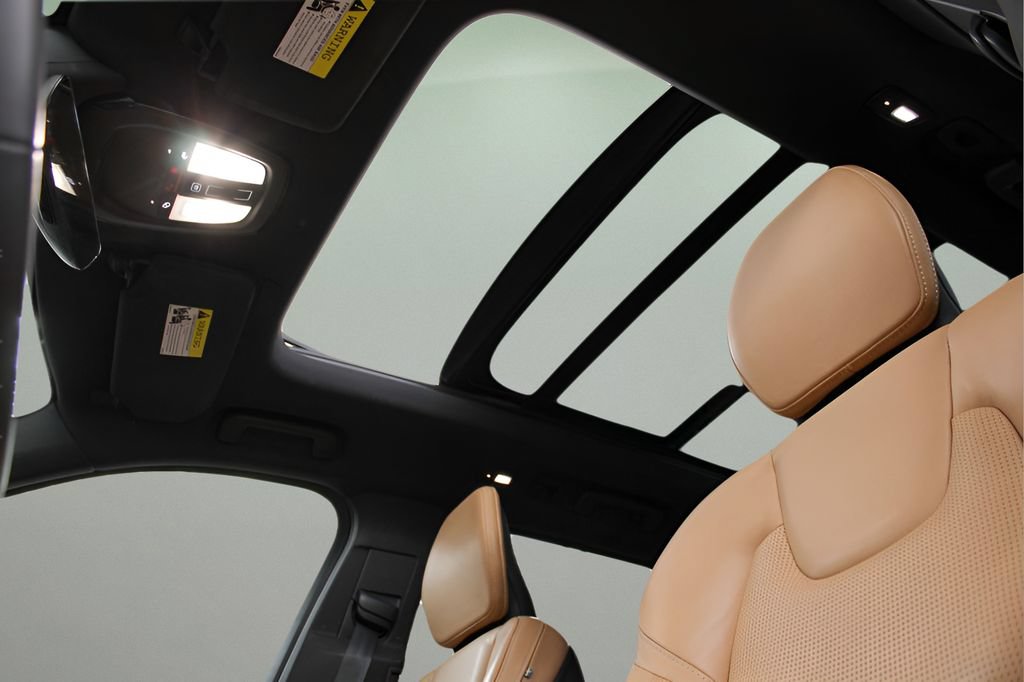 Certified 2023 Volvo XC90 B6 Ultimate w/ Protection Package Premier AWD/4WD image 41