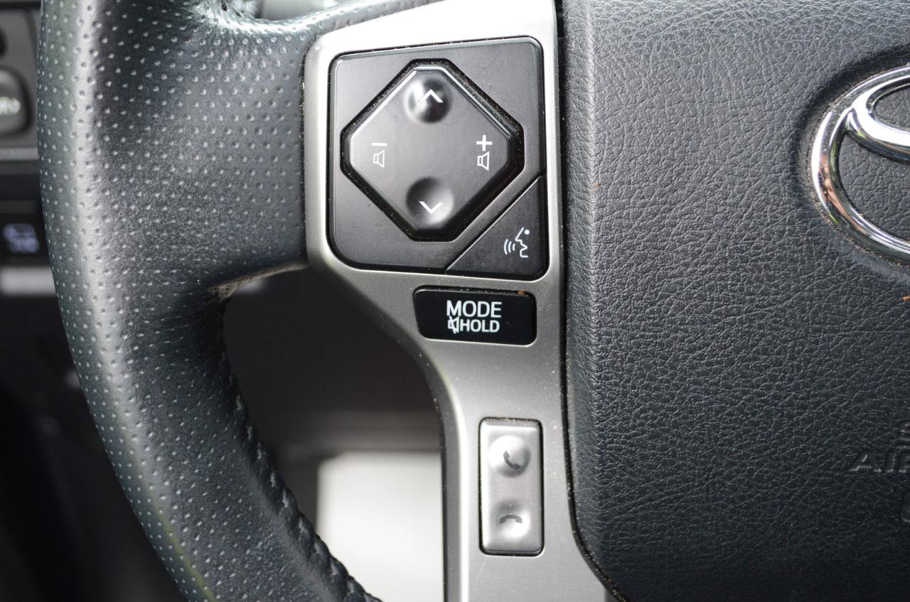Used 2023 Toyota 4Runner Limited AWD/4WD image 34