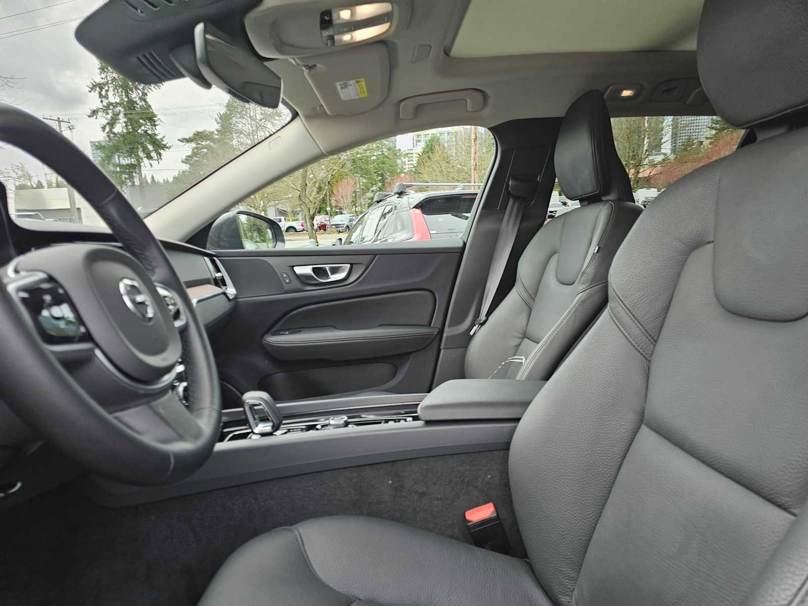 Certified 2025 Volvo V60 B5 Cross Country Plus image 23