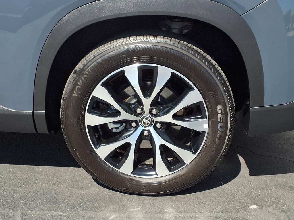 Certified 2025 Toyota Grand Highlander AWD Hybrid image 4