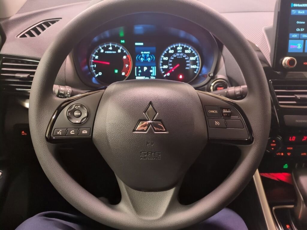 New 2025 Mitsubishi Eclipse Cross LE image 18