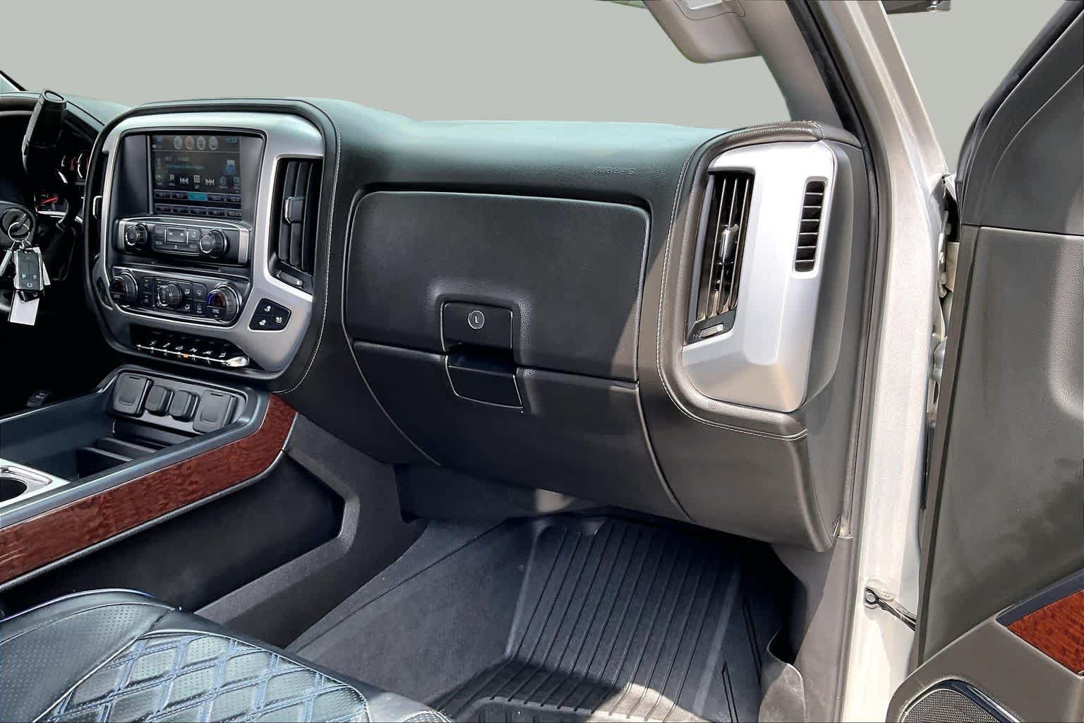 Used 2018 GMC Sierra 1500 SLT w/ Texas SLT Premium Package AWD/4WD image 18