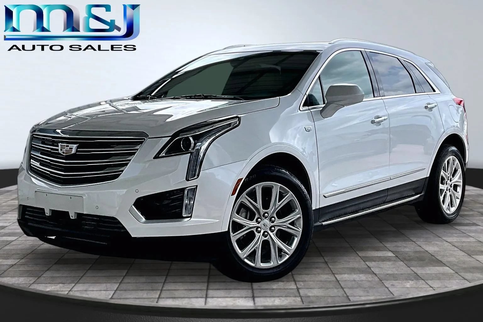Used 2019 Cadillac XT5 Luxury FWD image 1