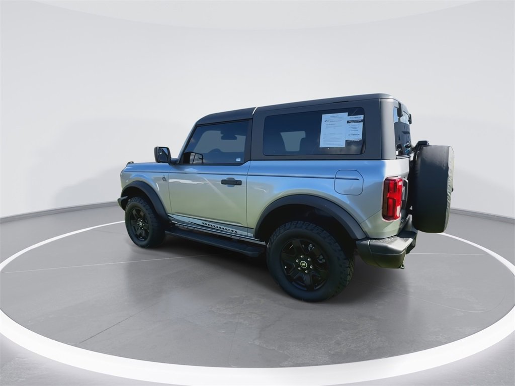 Used 2023 Ford Bronco Black Diamond image 6