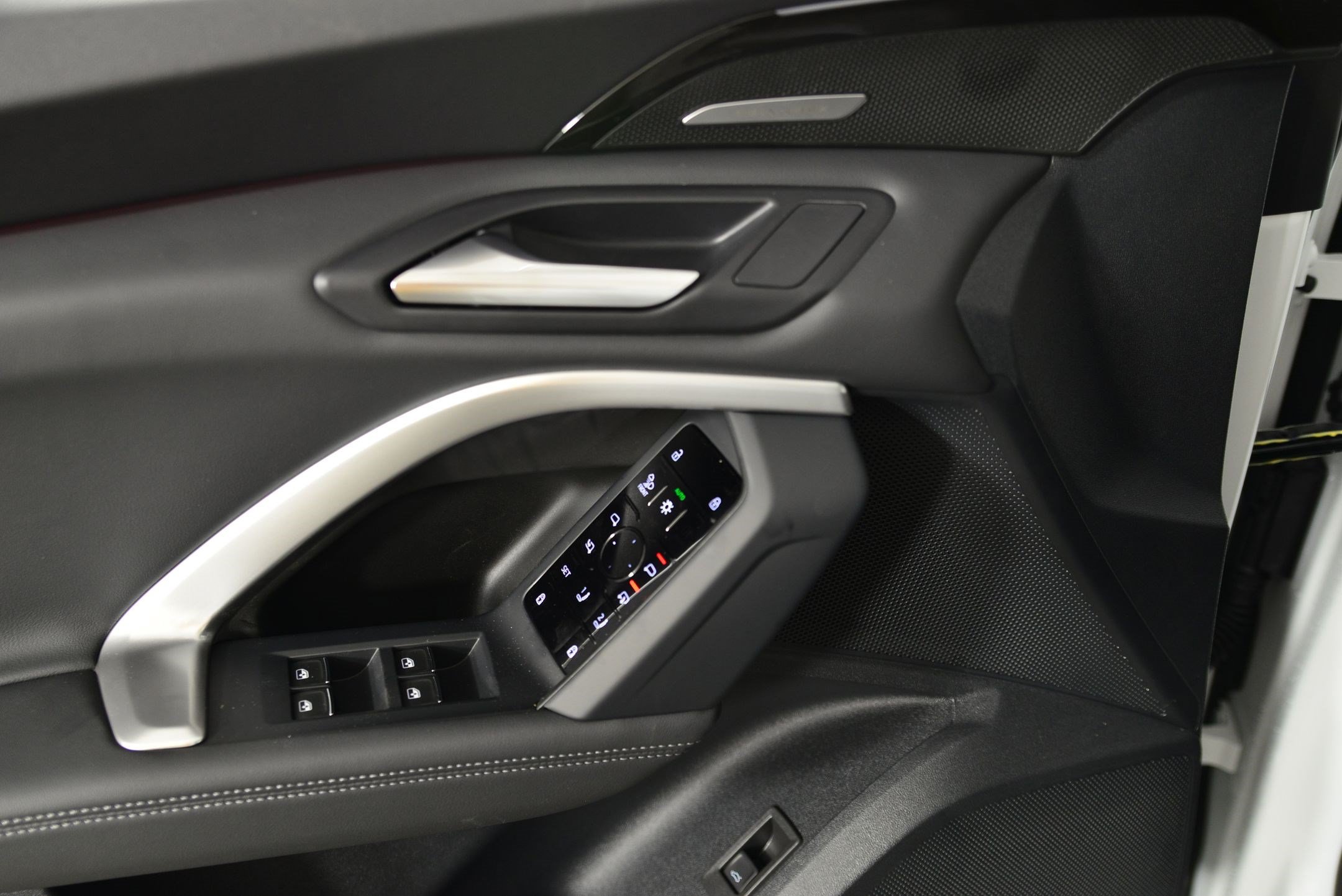 New 2025 Audi Q5 Premium AWD/4WD image 10