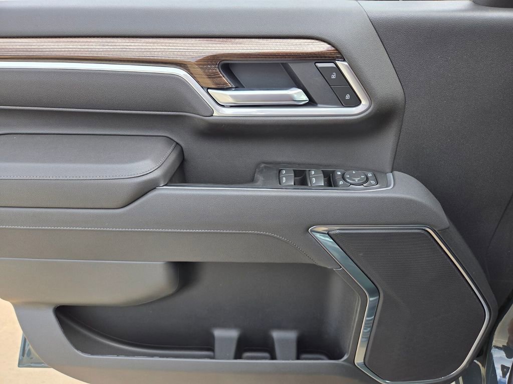 New 2026 Chevrolet Silverado 2500 LT w/ Trail Boss Package image 9