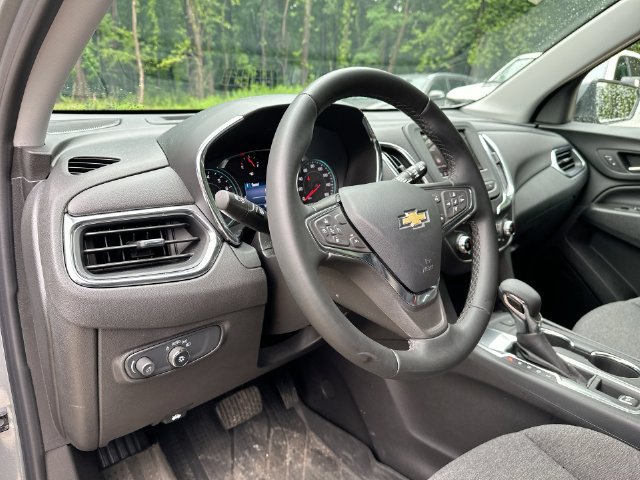 Used 2024 Chevrolet Equinox LT w/ LPO, Floor Liner Package FWD image 12