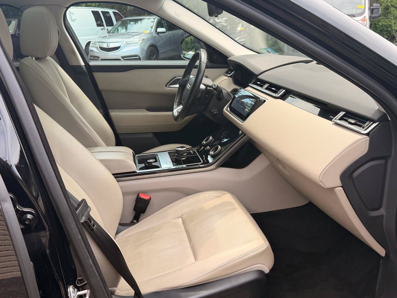 Used 2018 Land Rover Range Rover Velar S AWD/4WD image 27