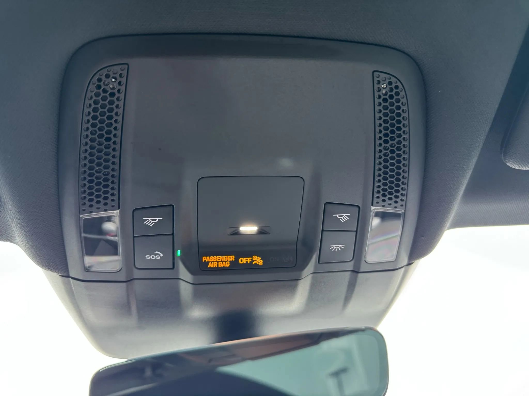 Used 2020 Porsche Taycan 4S image 45