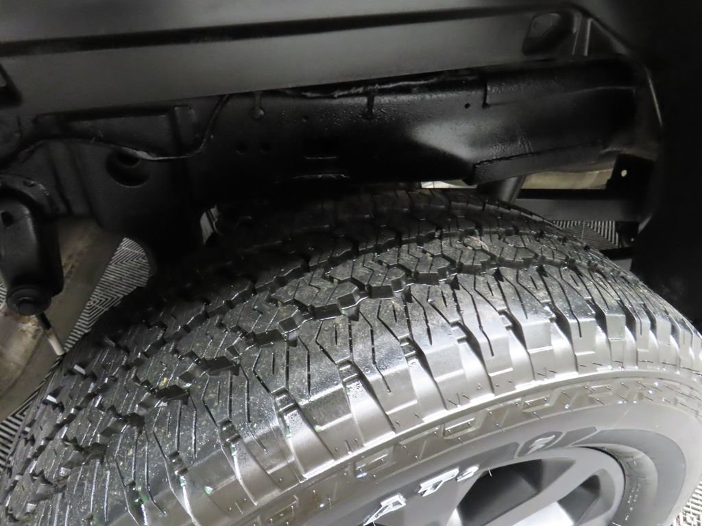 Used 2026 RAM 2500 Laramie AWD/4WD image 39