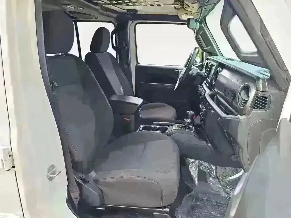 Used 2023 Jeep Wrangler Willys 4xe w/ Cold Weather Group image 15