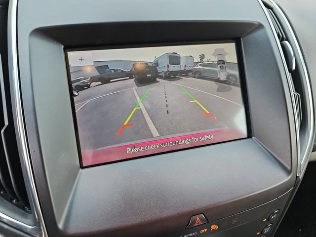 Used 2020 Ford Edge Titanium FWD image 27