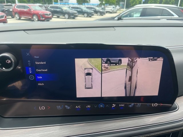 New 2025 Chevrolet Tahoe Premier w/ Sun And Tow Package image 32