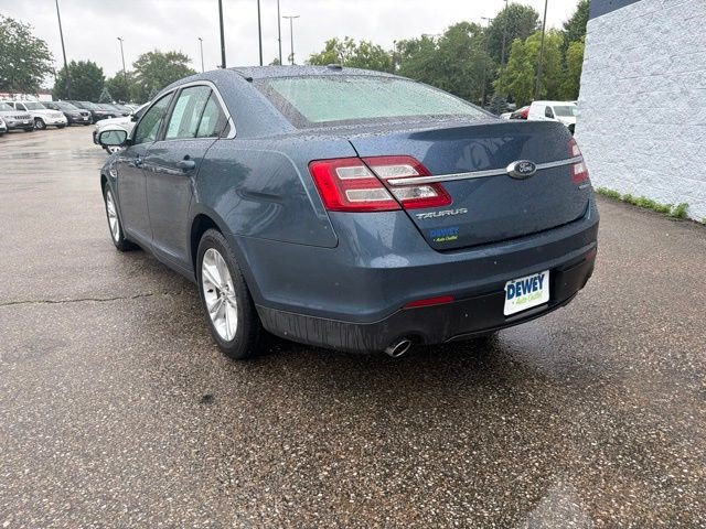 Used 2018 Ford Taurus SE FWD image 3