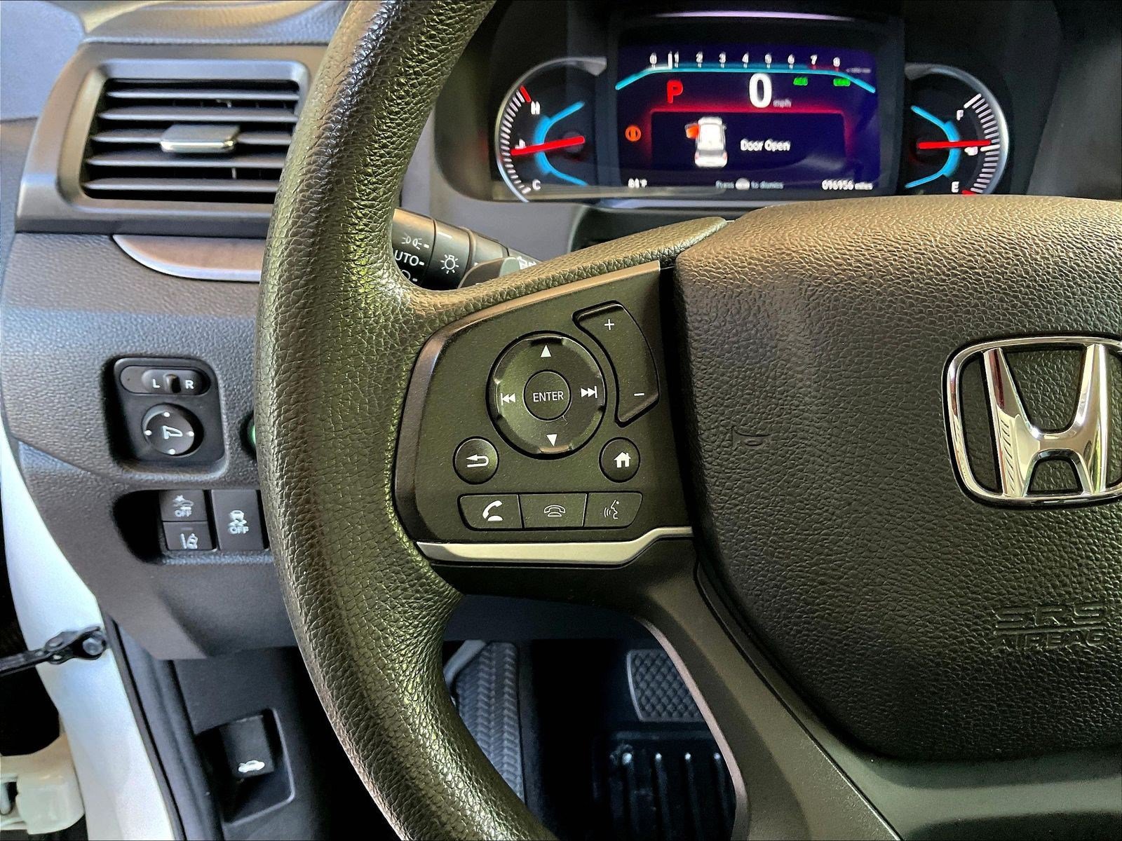 Used 2021 Honda Pilot EX image 11