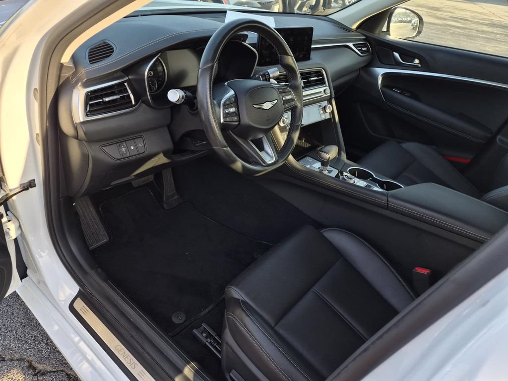 Used 2025 Genesis G70 2.5T AWD/4WD image 12